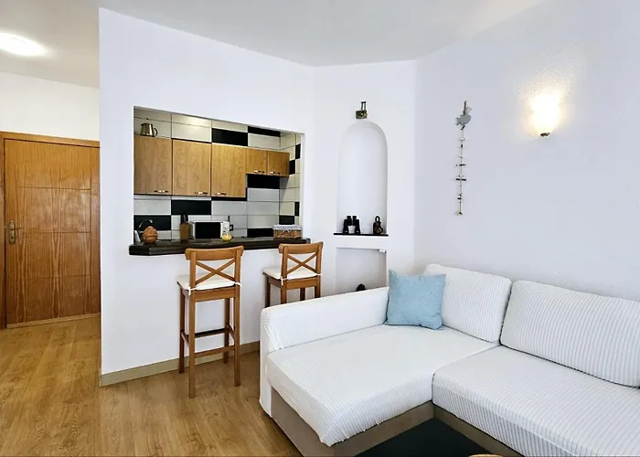 Primavera Sea View Apartman *