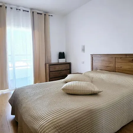 Primavera Sea View Apartment
